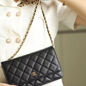 BNIB! AUTHENTIC CHANEL CC CAVIAR GOLD HARDWARE WALLET ON CHAIN BAG Classic NWOT